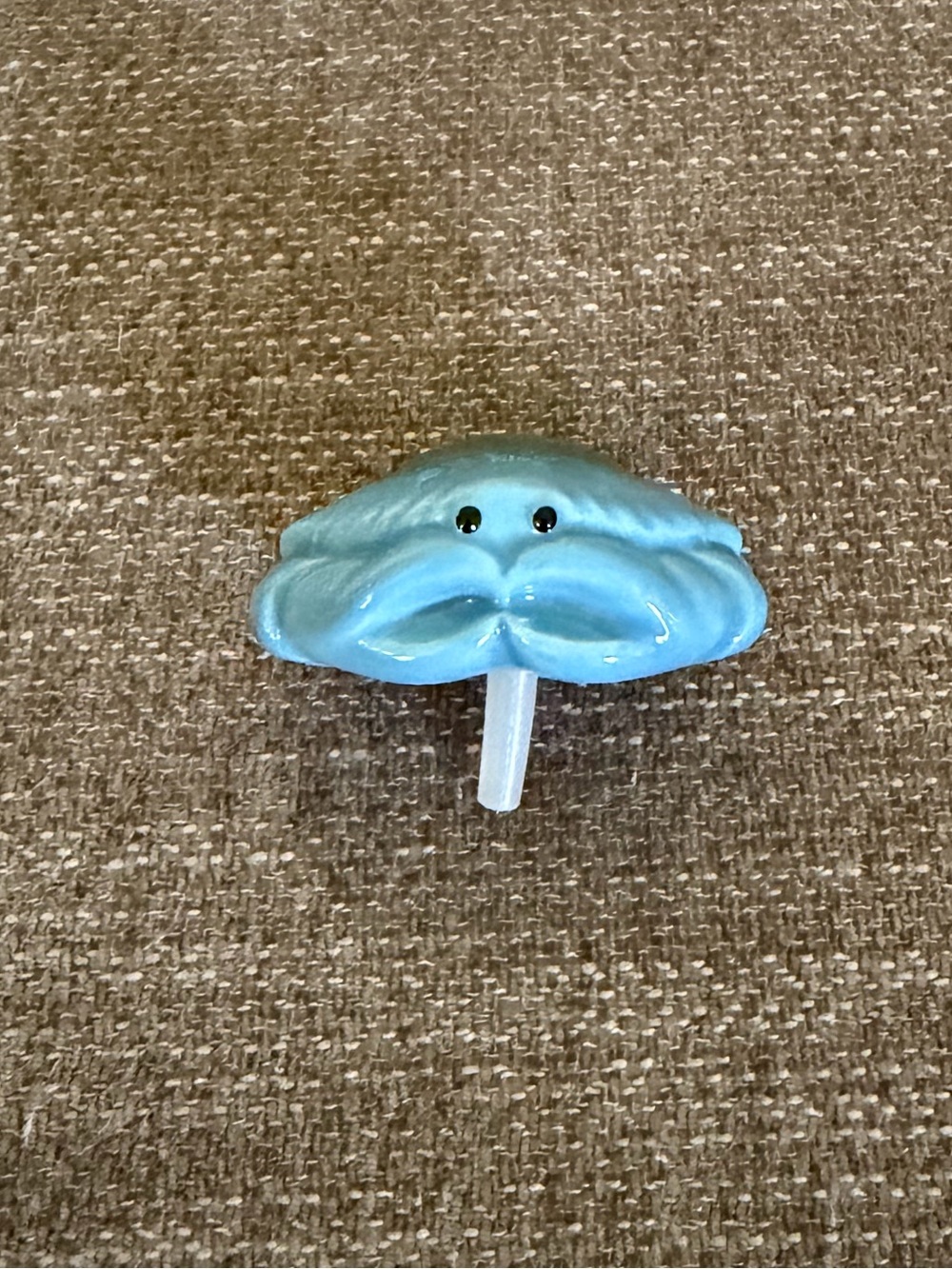 Nora Fleming mini PREOWNED blue crab
Retired